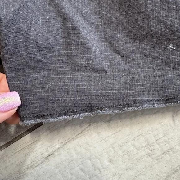 Vuori Womens Charcoal Gray Elastic Waist Drawstring Shorts Size M - Picture 4 of 5